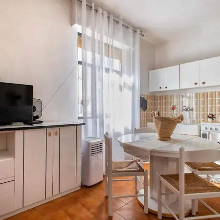A Due Passi Dal Mare E Dal Centro Storico Apartment *
